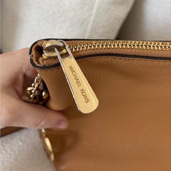 Michael Kors jet set chain pebble cognac tan leather messenger Crossbody purse - Picture 6 of 11
